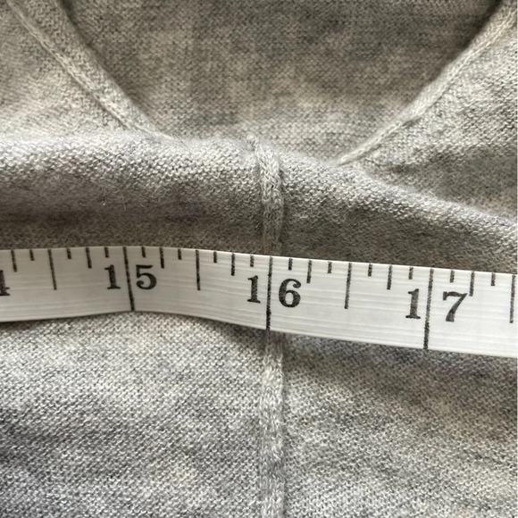 Aritzia Talula  Babaton Wool Linen Blend Cardigan Women’s Small - Picture 8 of 9